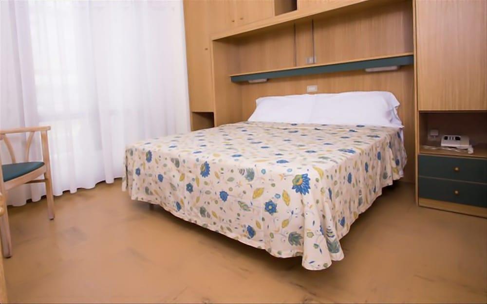 Hotel Astor Lido di Jesolo Esterno foto