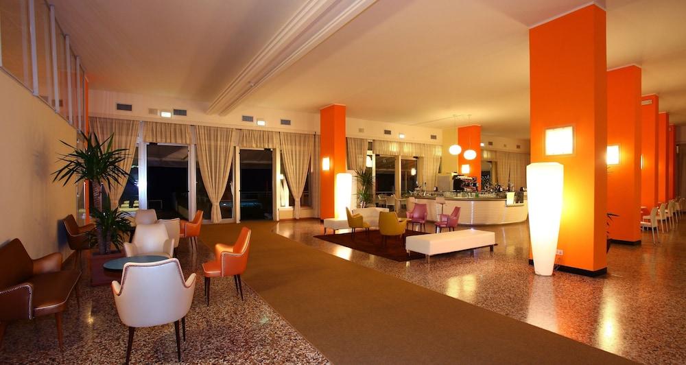 Hotel Astor Lido di Jesolo Esterno foto