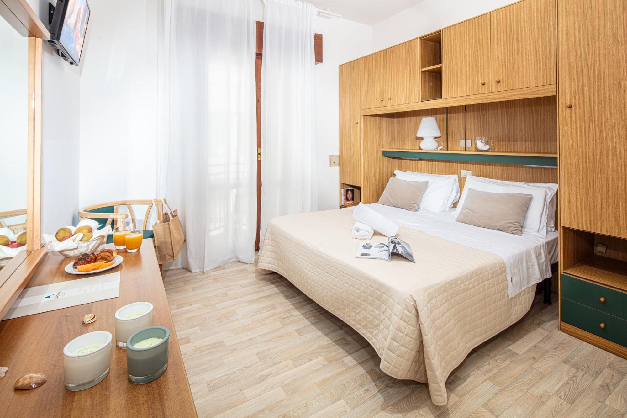 Hotel Astor Lido di Jesolo Esterno foto