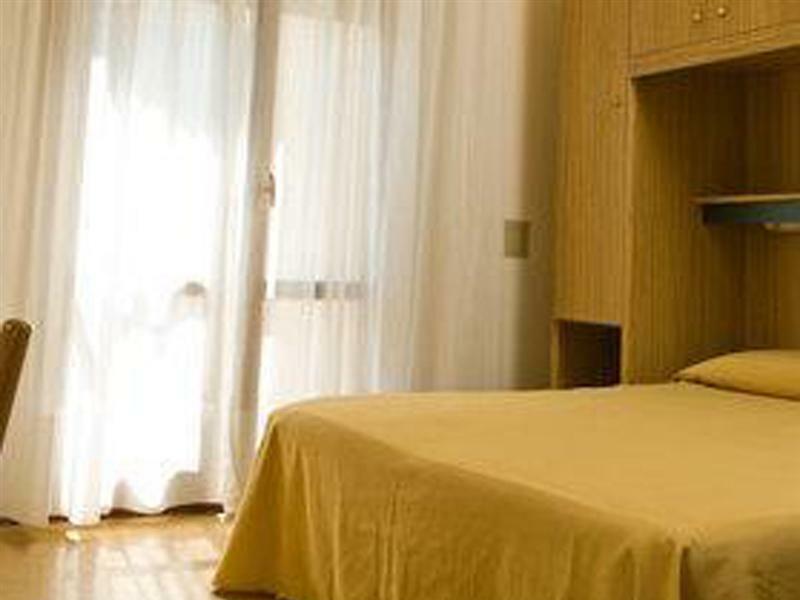 Hotel Astor Lido di Jesolo Esterno foto