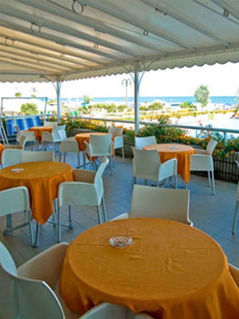 Hotel Astor Lido di Jesolo Esterno foto