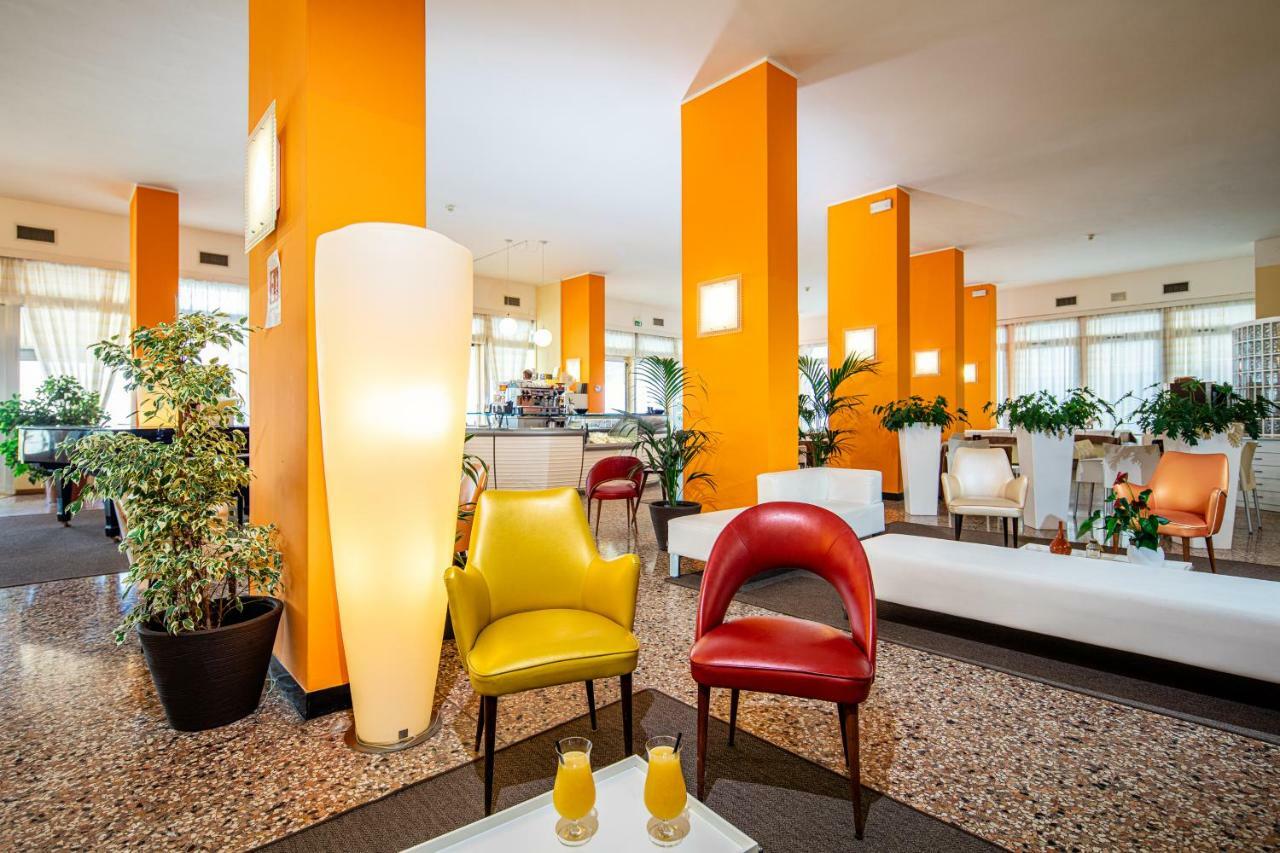 Hotel Astor Lido di Jesolo Esterno foto