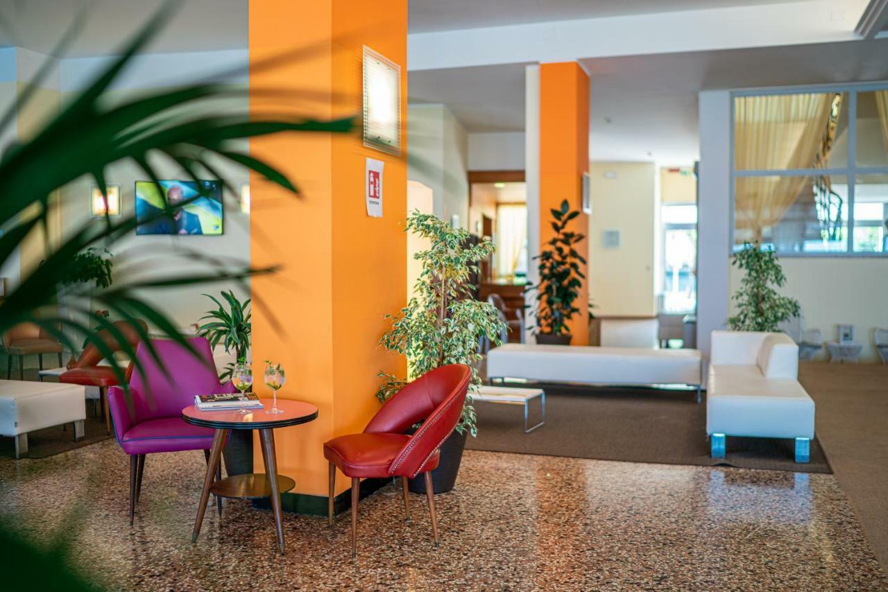 Hotel Astor Lido di Jesolo Esterno foto